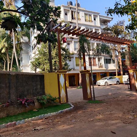 Luxury 2Bhk Apartment Near Calangute Baga Beach With Pool מראה חיצוני תמונה